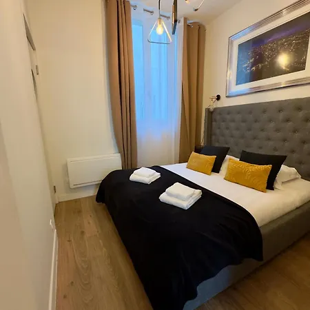 Les Lys D'or Avec Jacuzzi Saumur